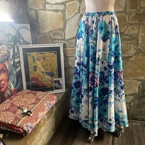 Vibrant Floral A-Line Skirt in Blue and White